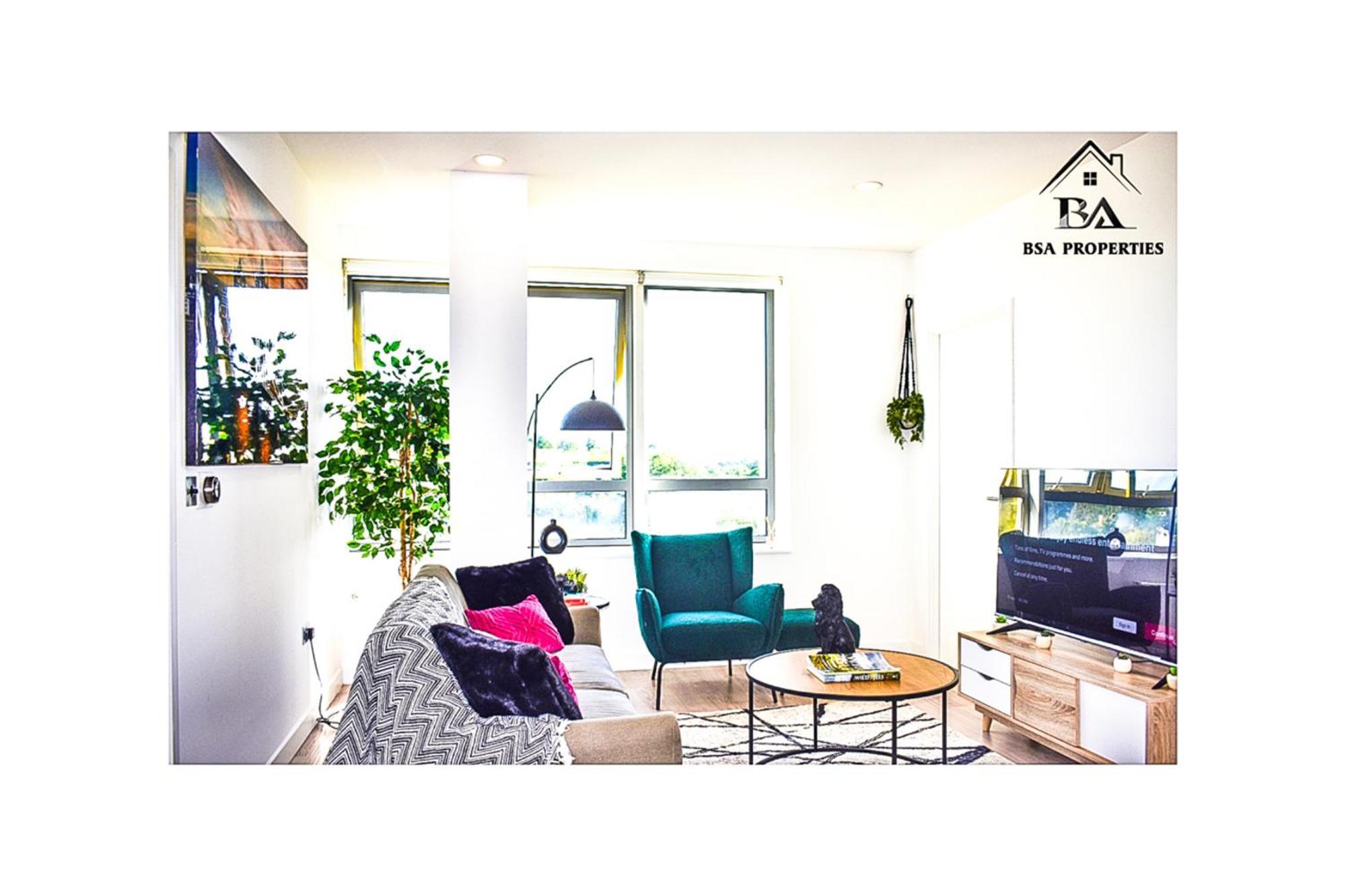 City Centre Apartment Close To Ascot & Legoland Sleep Upto 4 Guests - Parking On Request! Bracknell Dış mekan fotoğraf
