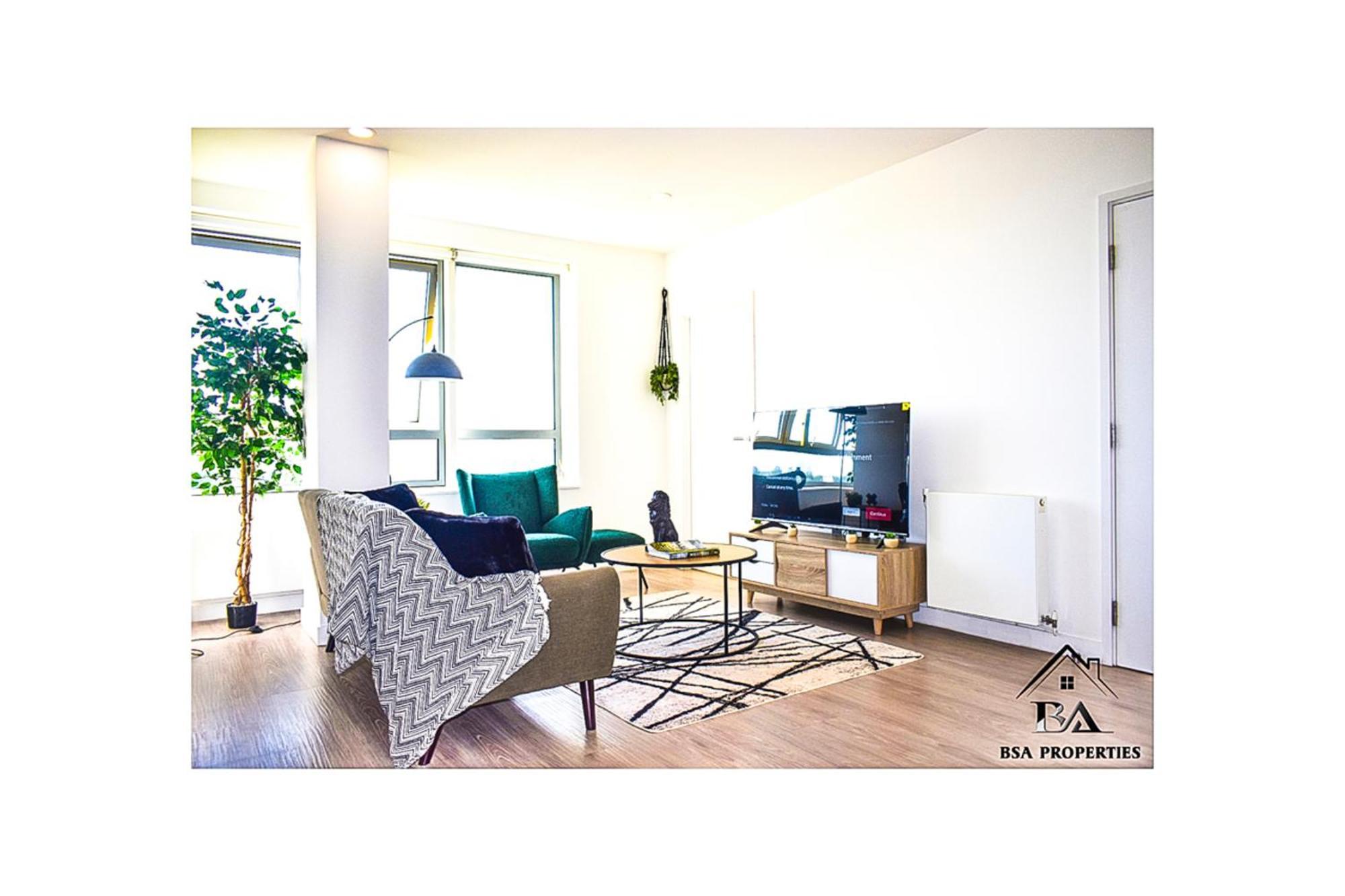 City Centre Apartment Close To Ascot & Legoland Sleep Upto 4 Guests - Parking On Request! Bracknell Dış mekan fotoğraf