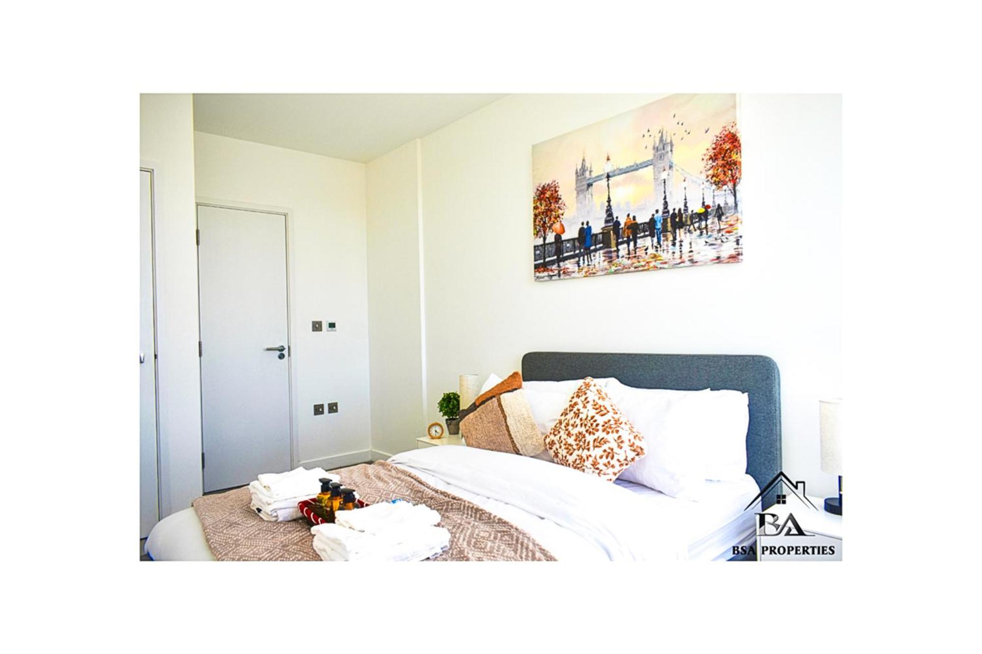 City Centre Apartment Close To Ascot & Legoland Sleep Upto 4 Guests - Parking On Request! Bracknell Dış mekan fotoğraf