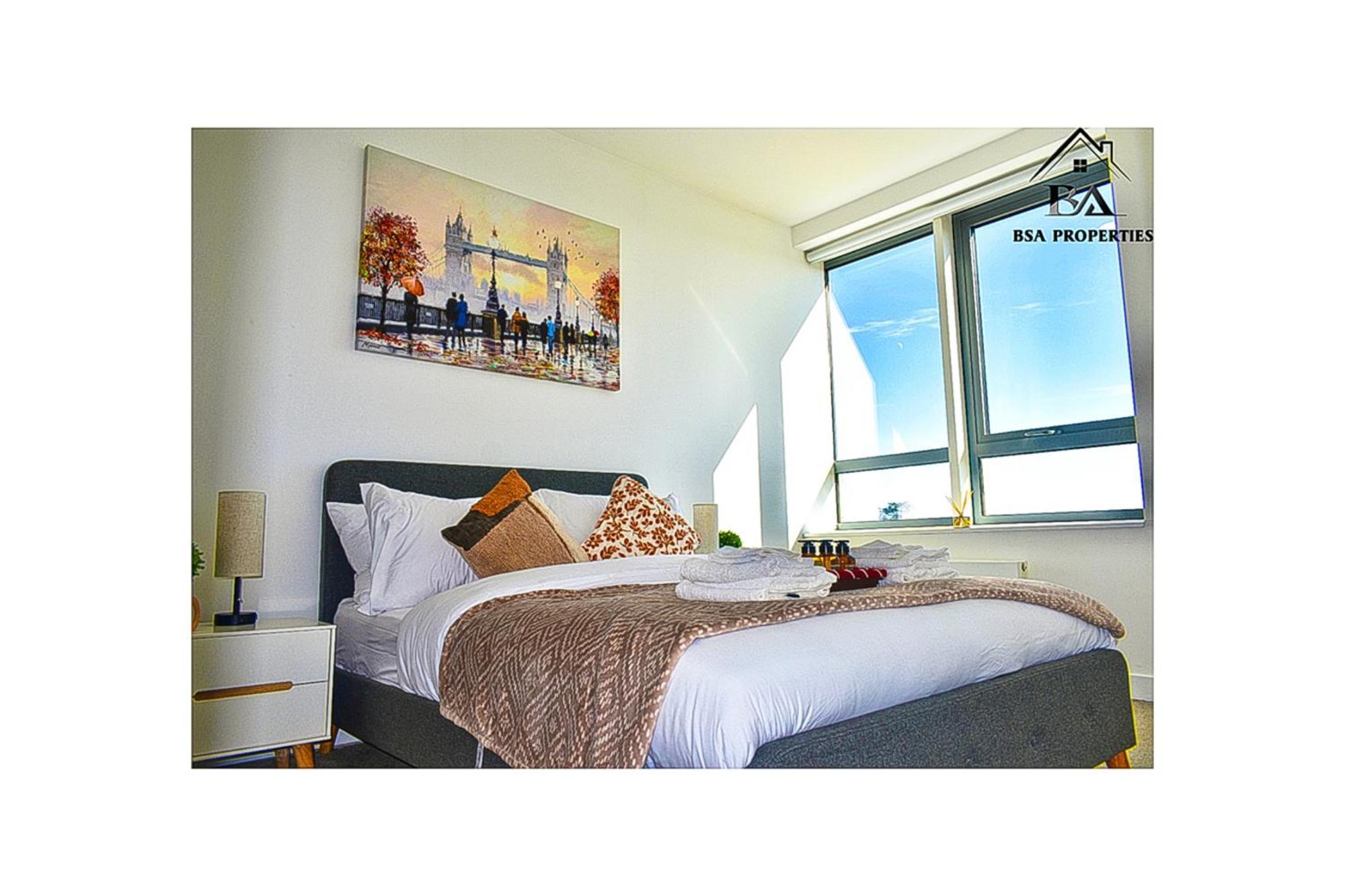 City Centre Apartment Close To Ascot & Legoland Sleep Upto 4 Guests - Parking On Request! Bracknell Dış mekan fotoğraf